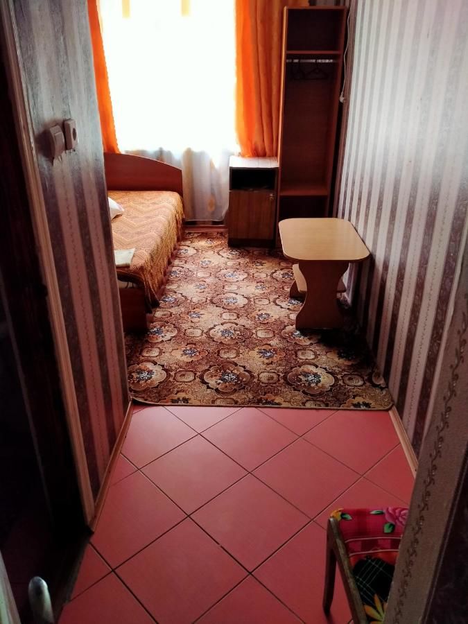 Гостевой дом У ЛЮБАШИ Железный Порт