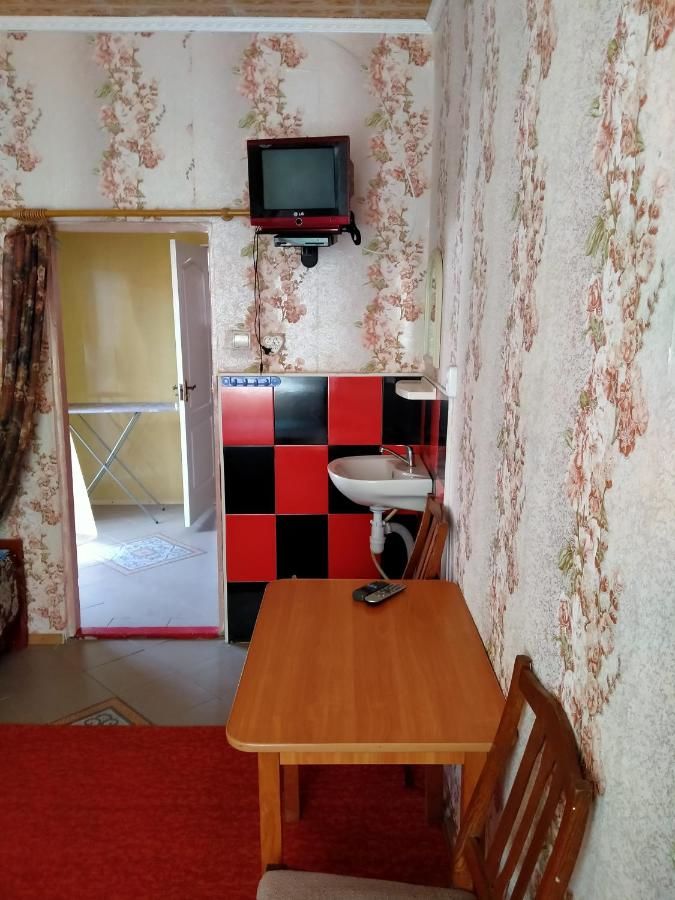 Гостевой дом У ЛЮБАШИ Железный Порт