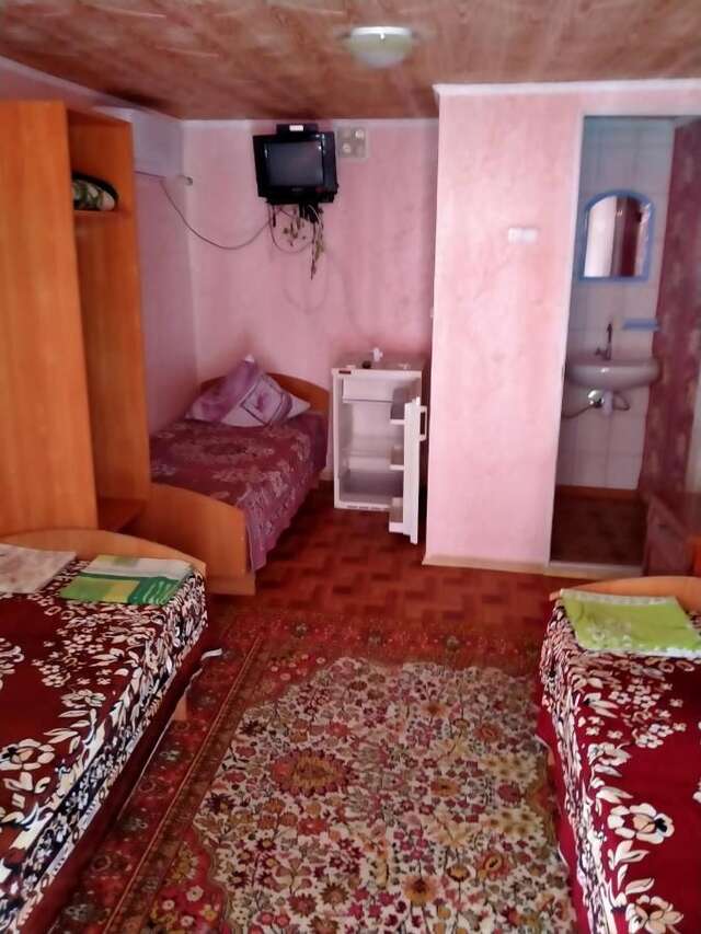 Гостевой дом У ЛЮБАШИ Железный Порт-9